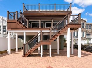99 E Shore Dr, Babylon, NY 11702