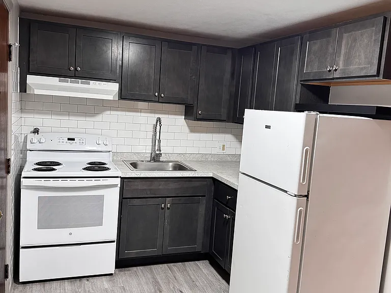 31 Franklin St #10 — Photo 9