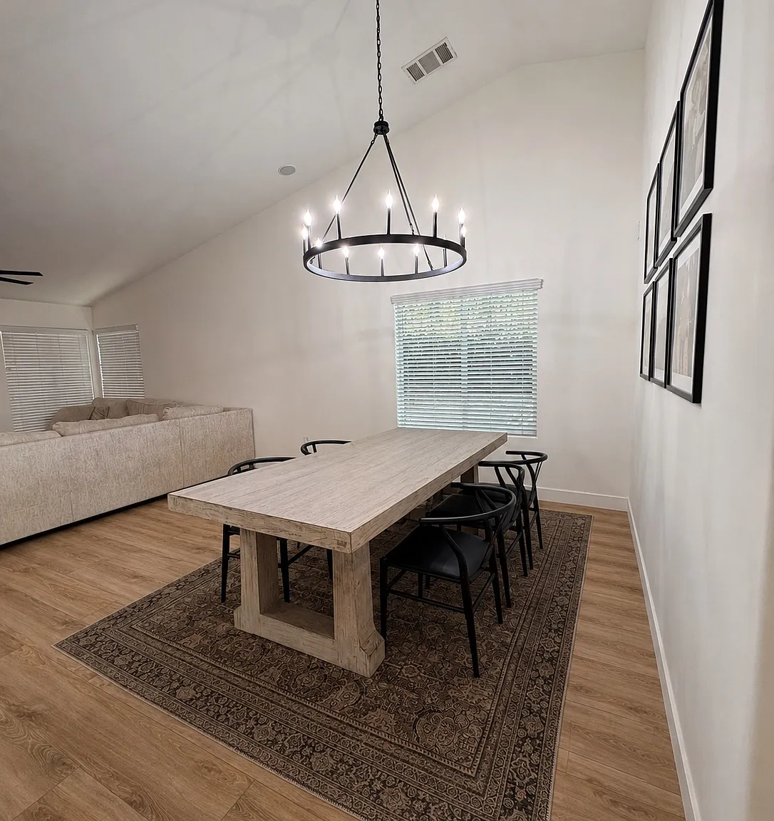 4 bed, 1673 sqft, $2,695 — Photo 4