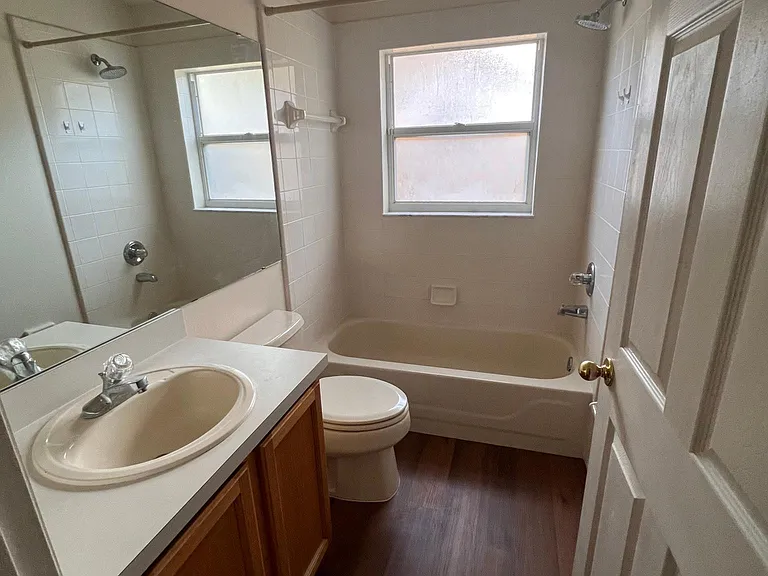 1739 Nestlewood Trl — Photo 10