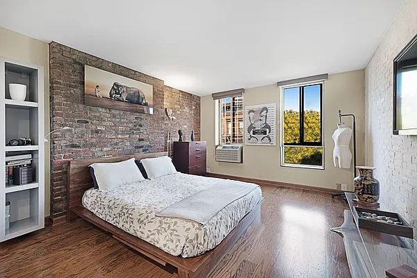 Sold by Compass | media 6