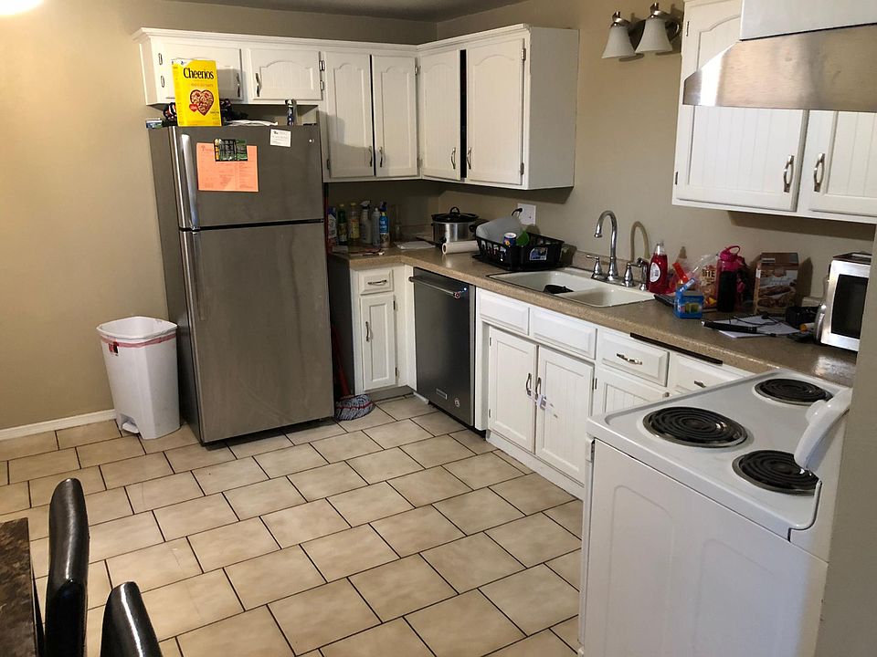 2nd image of 734 Schoen St APT C