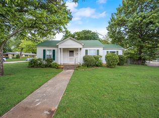 418 S Davis Dr, Arlington, TX 76013