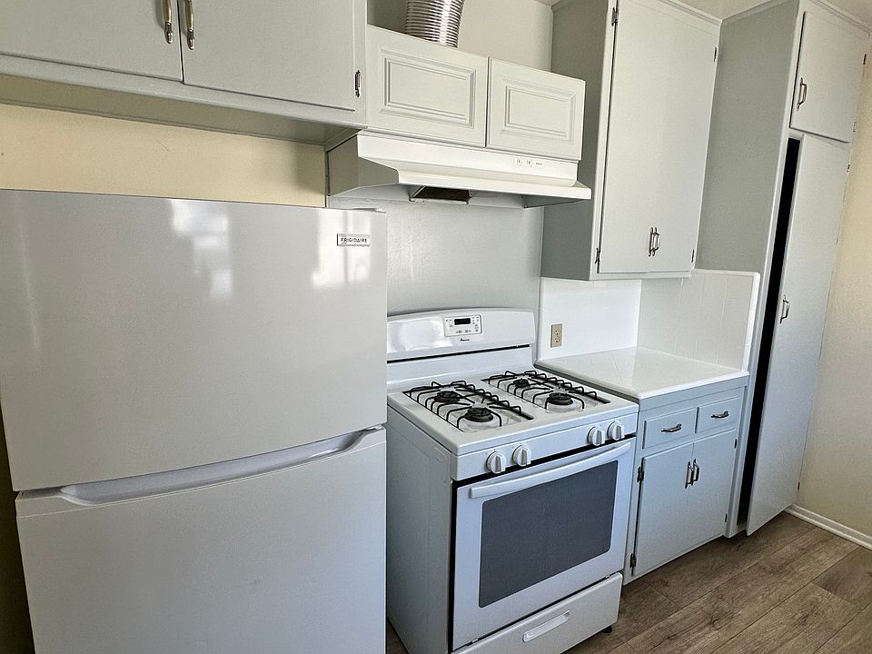 1st image of 540 N Catalina Ave Unit 5
