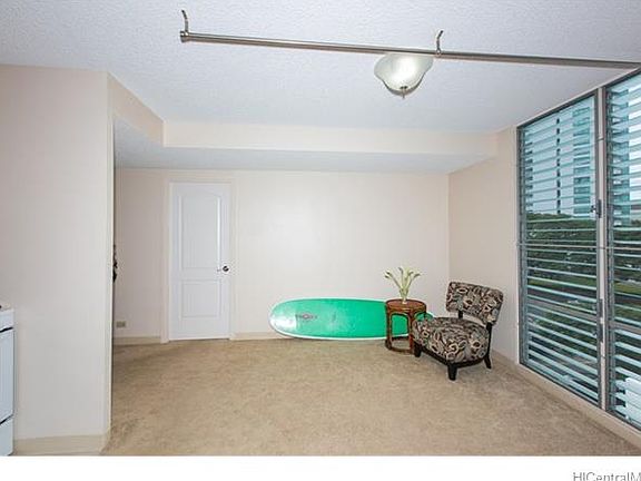 2nd image of 620 Sheridan St APT 401