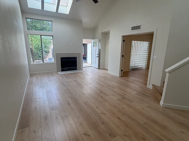 3211 E Juniper Ave #103 — Photo 2