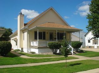 377 S Dearborn Ave, Bradley, IL 60915