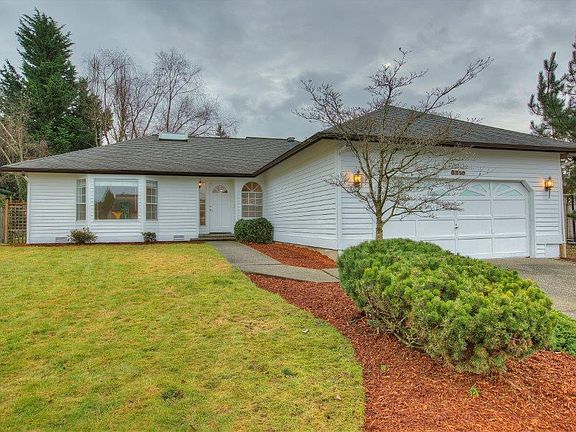 3rd image of 6210 36th St SE