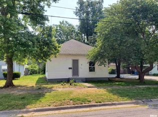 408 S State St, Christopher, IL 62822