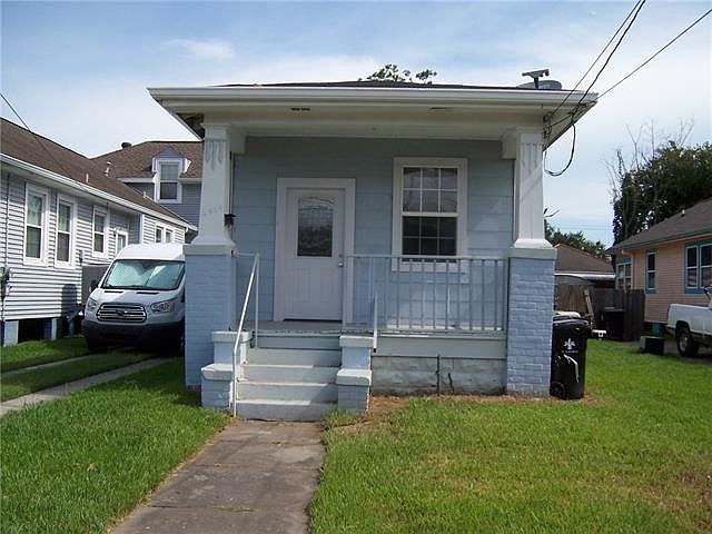 1st image of 2529 Clover St