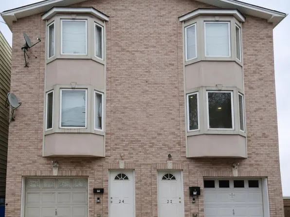 22 Dales Avenue image 1 of 10