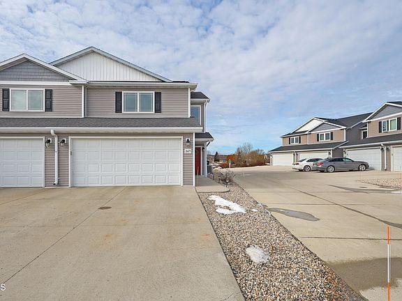 3rd image of 2625 Douglas Pl SE