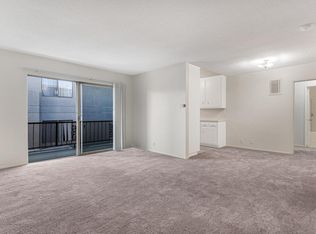 1236 McClellan Dr #7, Los Angeles, CA 90025