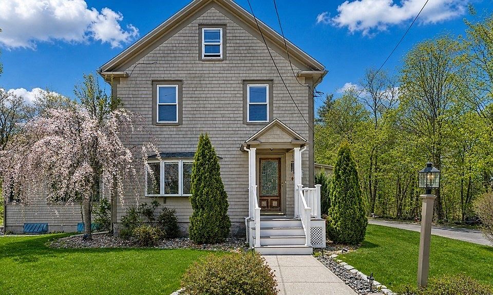 1st image of 52 Morse St