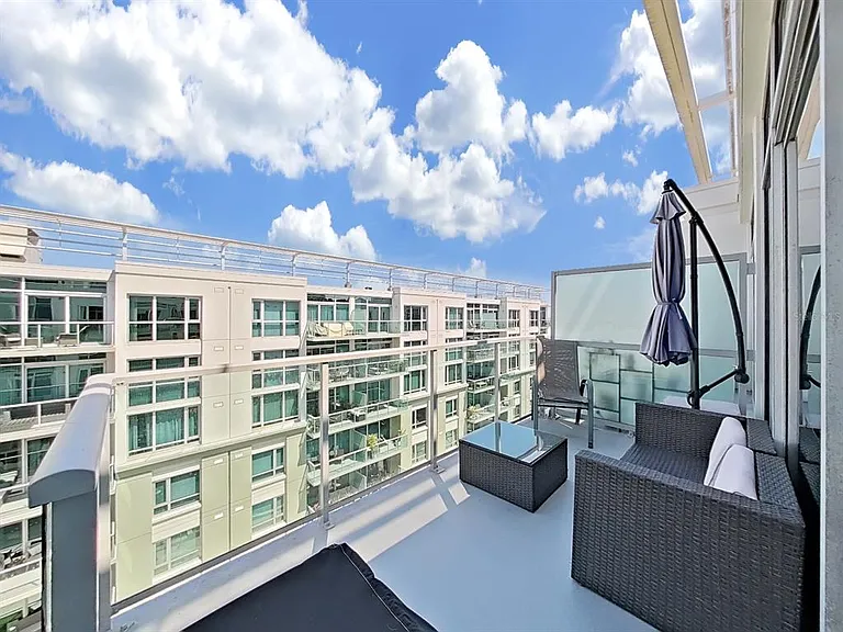 111 N 12th St #1810 — Photo 30
