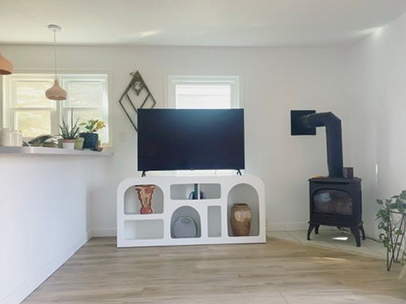 2nd image of 22 Cove Blvd #22