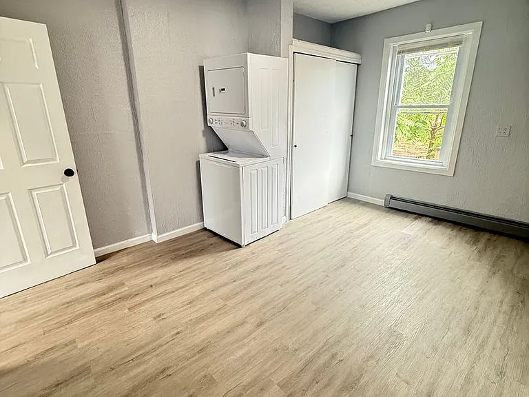 51 Lander St. — Photo 5