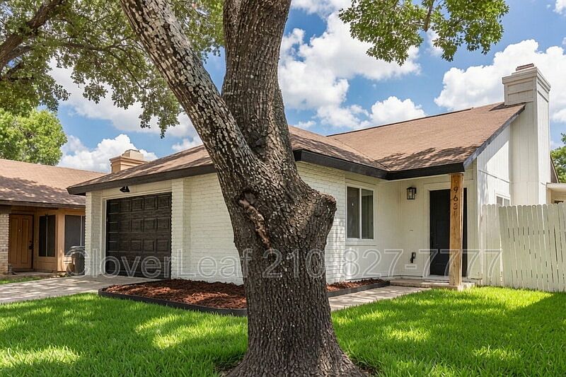 1st image of 9631 Ivy Bend St