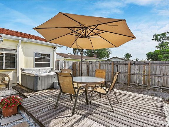 5th image of 2616 Longboat Dr
