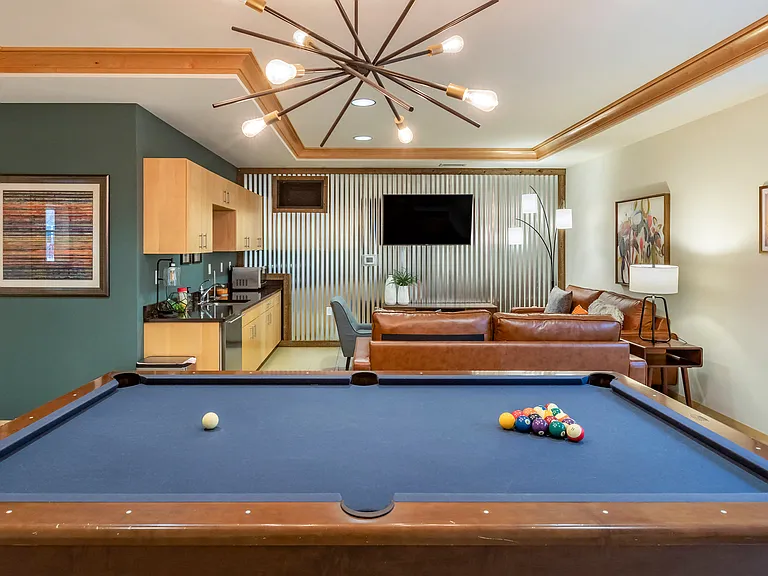 The Enclave Luxury Apartments — Photo 21