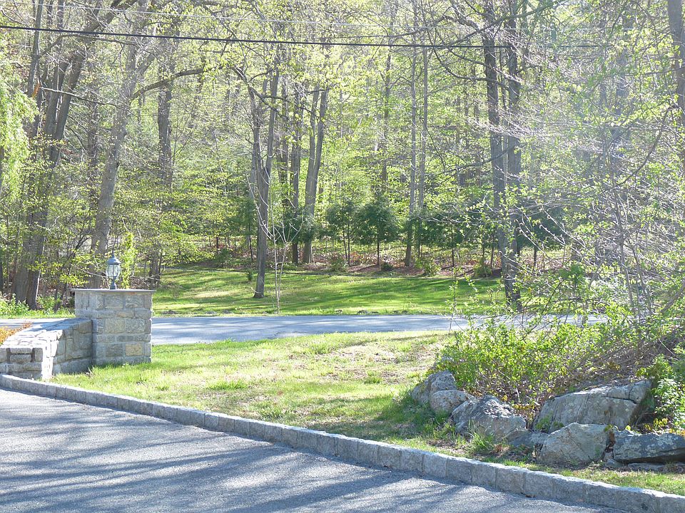 2nd image of 115 Brimstone Rd