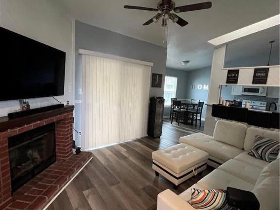 1st image of 515 Wharf Ct #515