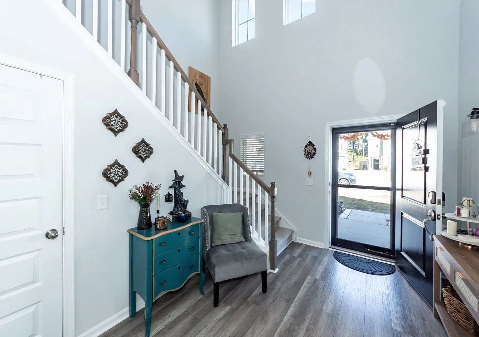 5 Bedroom, 3.5 Bathroom Home in Cypress Preserve - Moncks Corner — Photo 4