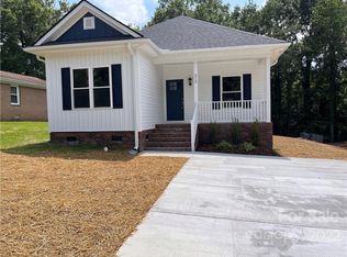 212 Malvern Dr, Concord, NC 28025