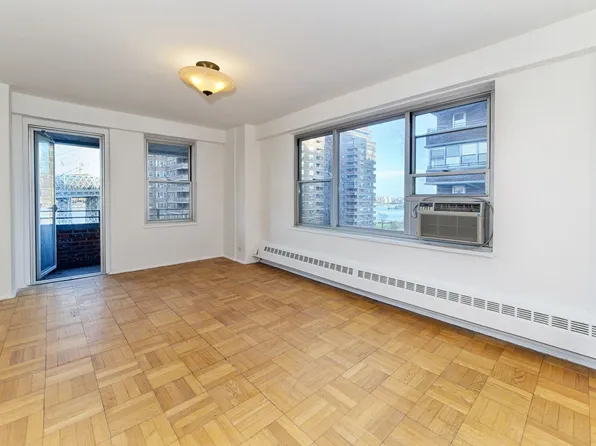 570 Grand Street image 1 of 8