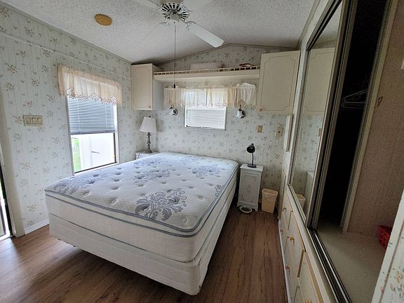 5th image of 3390 Gandy Blvd #610