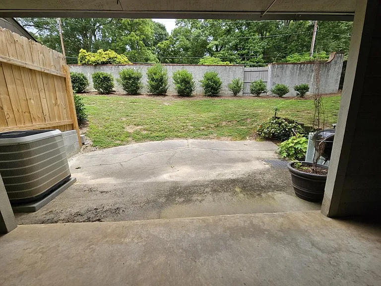 1085 Holly Dr #2 — Photo 29