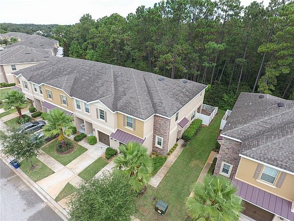 3rd image of 11934 Greengate Dr