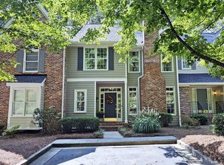 112 River Ridge Ln, Roswell, GA 30075