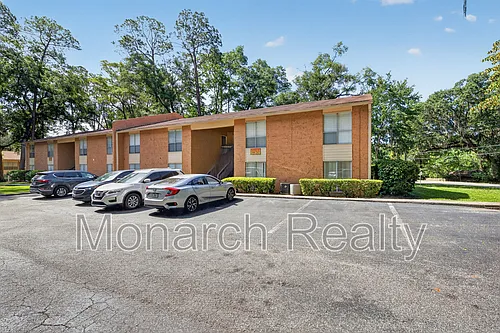 1810 NW 23rd Blvd Photo 1