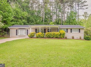 2212 Chestnut Log Loop, Lithia Springs, GA 30122