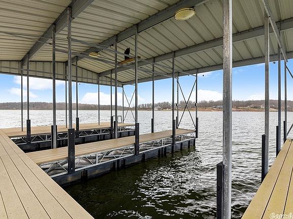 5th image of 720 S Shore Dr