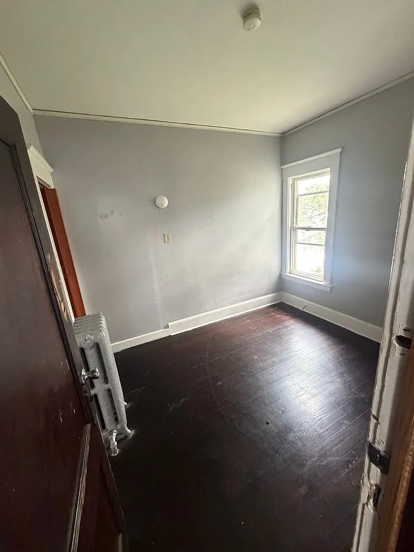 825 Myrtle Avenue — Photo 4