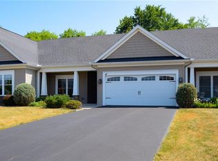 47 Balmoral Dr, Fairport, NY 14450