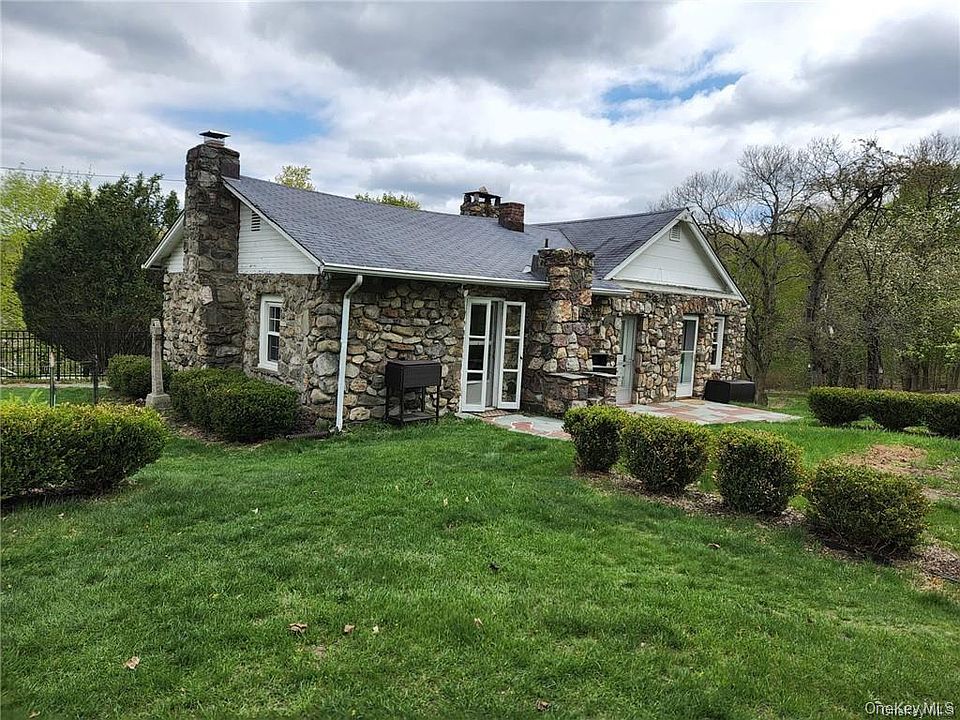 1st image of 649 Lakes Rd