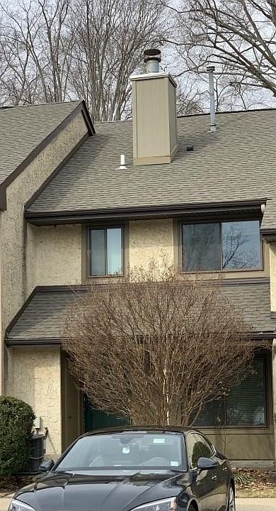 1st image of 78 Hampshire Dr
