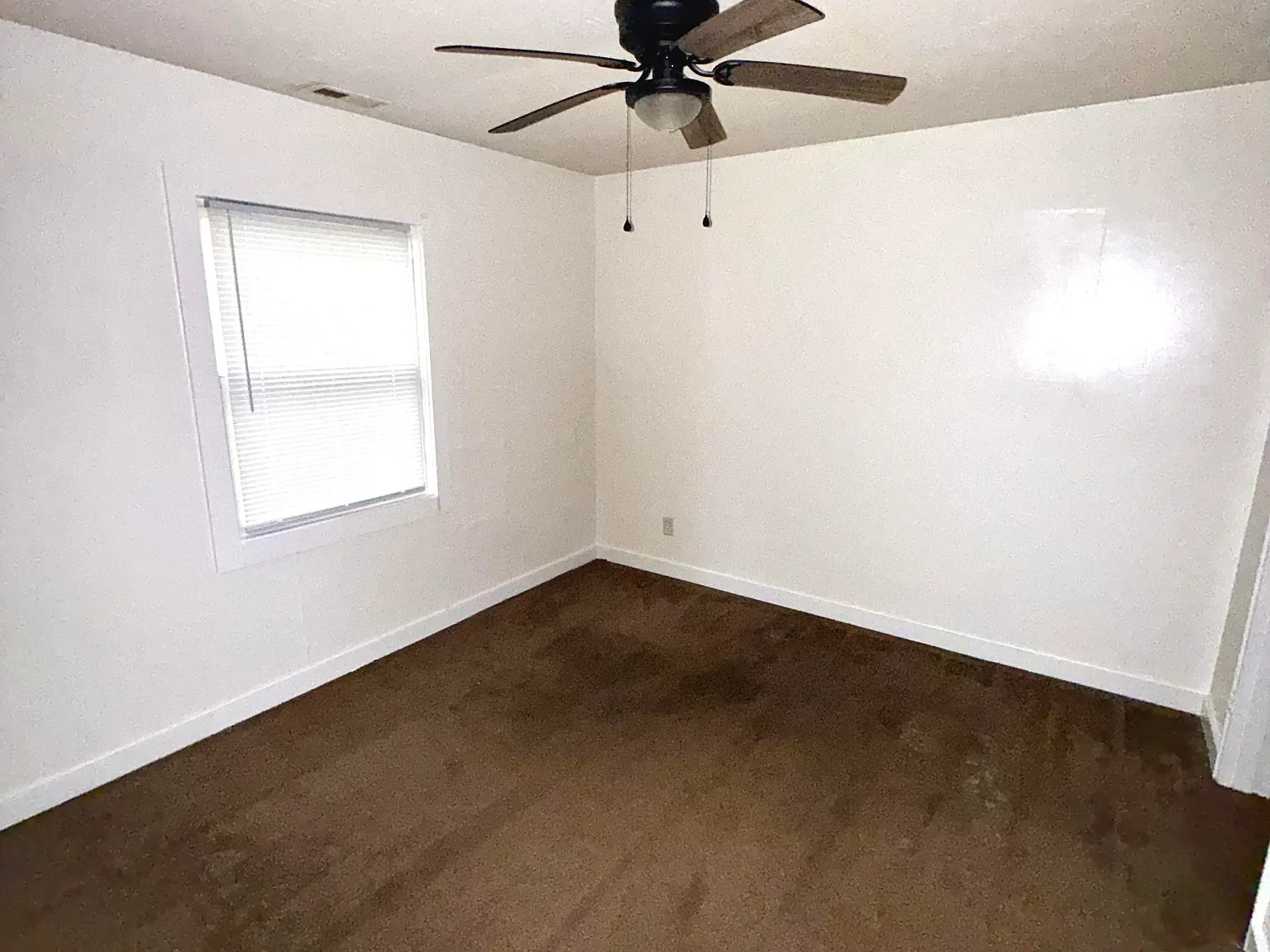 2 bed, 850 sqft, $1,100 — Photo 3