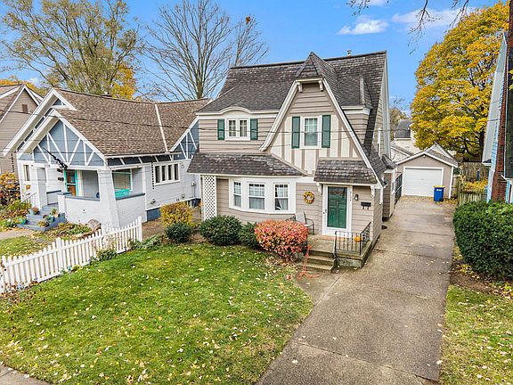2nd image of 2134 College Ave SE