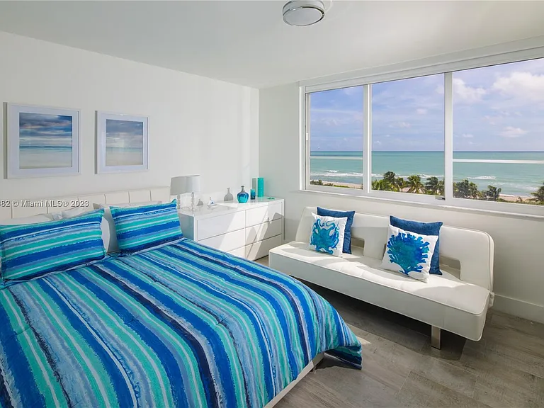 5005 Collins Ave #610 — Photo 18