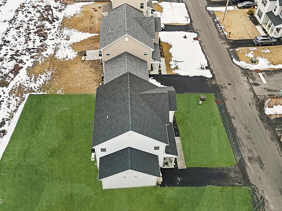 3rd image of 408 1st Avenue