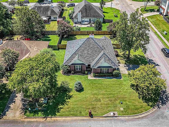 2nd image of 117 Park Stone Dr
