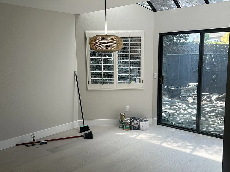 2430 Santa Ana Ave #10 — Photo 8