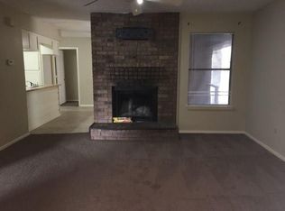 2414 Indigo Ln, Arlington, TX 76015