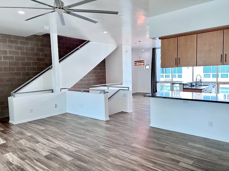 378 S Farmer Ave #378 — Photo 23
