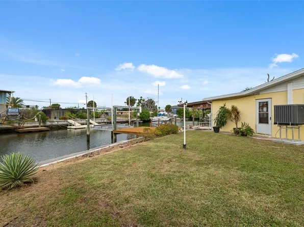 6719 Albatross Ln, Hudson, FL 34667