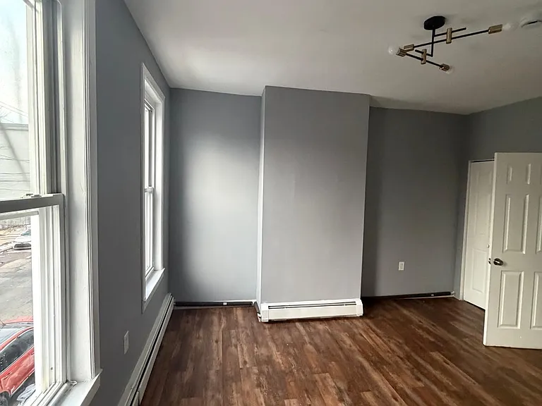 280 Hunterdon St #2 — Photo 4